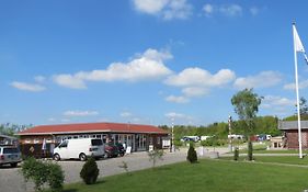 Holme A Camping & Cottages